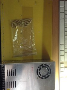 Приклеил стеклотекстолитовую 1мм &quot;подложку&quot; под электронику (3571 просмотр) <a class='original' href='./download/file.php?id=62289&mode=view' target=_blank>Загрузить оригинал (1.2 МБ)</a>