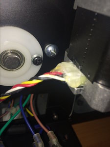 Провода мотора оси У (1486 просмотров) <a class='original' href='./download/file.php?id=69461&mode=view' target=_blank>Загрузить оригинал (178.63 КБ)</a>