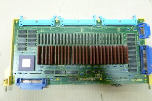 плата куммуникационная.JPG (2403 просмотра) <a class='original' href='./download/file.php?id=72276&mode=view' target=_blank>Загрузить оригинал (3.83 МБ)</a>