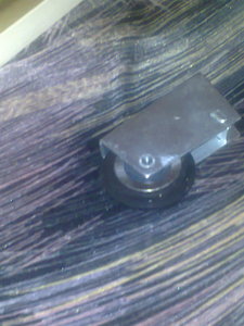 направляющая и колесо (1103 просмотра) <a class='original' href='./download/file.php?id=7246&mode=view' target=_blank>Загрузить оригинал (1.27 МБ)</a>