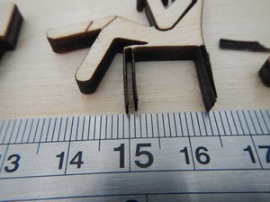 резка фанеры СО2 лазером.JPG (18463 просмотра) <a class='original' href='./download/file.php?id=7302&mode=view' target=_blank>Загрузить оригинал (370.82 КБ)</a>