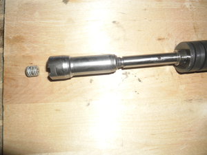 наконечник расклинивает лепестки в конусе<br />чтоб не открутился контрится болтиком с внутренним 6 гранником (3203 просмотра) <a class='original' href='./download/file.php?id=73960&mode=view' target=_blank>Загрузить оригинал (2.75 МБ)</a>