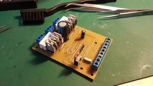 Слишком много перемычек, следующие версии буду делать на фоторезисте и 2-х стороннем текстолите (2918 просмотров) <a class='original' href='./download/file.php?id=76178&mode=view' target=_blank>Загрузить оригинал (467.24 КБ)</a>