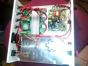 Внутренности контроллера 1 (2157 просмотров) <a class='original' href='./download/file.php?id=76692&mode=view' target=_blank>Загрузить оригинал (266.74 КБ)</a>