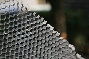 Сотовые панели для авиации. Чего-то не слышал, что бы были затруднения в порезке. (6501 просмотр) <a class='original' href='./download/file.php?id=77311&mode=view' target=_blank>Загрузить оригинал (212.09 КБ)</a>