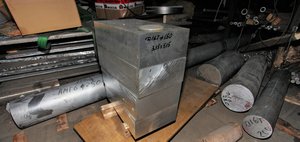 Отрезка заготовок Д16Т ≠150х315х515. У заказчика лошадиный припуск, поэтому торцовка не делалась. 2-я сверку заготовка получилась поэтому некрасивая. (17241 просмотр) <a class='original' href='./download/file.php?id=79065&mode=view' target=_blank>Загрузить оригинал (1.96 МБ)</a>