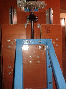 Ось Z на колонне (3531 просмотр) <a class='original' href='./download/file.php?id=79905&mode=view' target=_blank>Загрузить оригинал (1.81 МБ)</a>