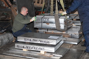 Плиты АМГ6 =45мм и Д16Т =100мм (10554 просмотра) <a class='original' href='./download/file.php?id=80702&mode=view' target=_blank>Загрузить оригинал (6.49 МБ)</a>