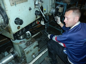 ...сверлим (4212 просмотров) <a class='original' href='./download/file.php?id=8132&mode=view' target=_blank>Загрузить оригинал (3.26 МБ)</a>