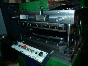 это штамп на корпуссветильника 06 - он слегка больше 97 светильника, именно отсюда после обсчечки контура мы изымем корпус под &quot;доработку&quot; (2905 просмотров) <a class='original' href='./download/file.php?id=8139&mode=view' target=_blank>Загрузить оригинал (3.16 МБ)</a>