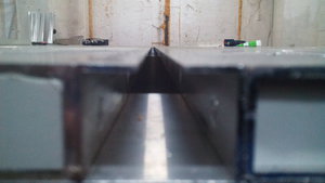 импровизированный Т-слот из уголков приклёпанных к трубам. (4946 просмотров) <a class='original' href='./download/file.php?id=81558&mode=view' target=_blank>Загрузить оригинал (2.09 МБ)</a>