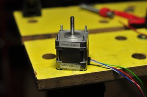 шаговый двигатель элион 200.0,22.JPG (12516 просмотров) <a class='original' href='./download/file.php?id=820&mode=view' target=_blank>Загрузить оригинал (403.07 КБ)</a>