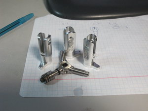 хвостовые цапфы под фирмовый центрхаб (4701 просмотр) <a class='original' href='./download/file.php?id=83113&mode=view' target=_blank>Загрузить оригинал (2.01 МБ)</a>