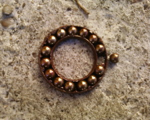 обкусанный шарик (5439 просмотров) <a class='original' href='./download/file.php?id=8453&mode=view' target=_blank>Загрузить оригинал (295.45 КБ)</a>