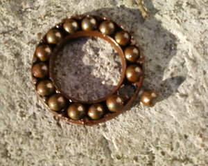 обкусанный шарик (5439 просмотров) <a class='original' href='./download/file.php?id=8454&mode=view' target=_blank>Загрузить оригинал (287.07 КБ)</a>