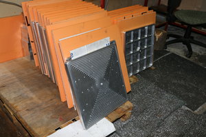 Детали из наших плит Д16Т, нарезали на квадратики мы. (6196 просмотров) <a class='original' href='./download/file.php?id=84992&mode=view' target=_blank>Загрузить оригинал (9.74 МБ)</a>