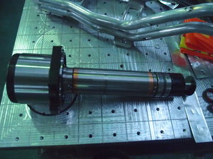 выкручиваем снизу винты вынимаем ротор (9663 просмотра) <a class='original' href='./download/file.php?id=86700&mode=view' target=_blank>Загрузить оригинал (4.41 МБ)</a>