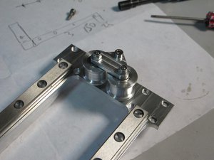 крепление роликов.jpg (6751 просмотр) <a class='original' href='./download/file.php?id=86859&mode=view' target=_blank>Загрузить оригинал (92.92 КБ)</a>