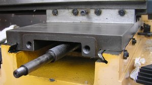 Ласточкин хвост, также видны регулировочный винты. (19756 просмотров) <a class='original' href='./download/file.php?id=869&mode=view' target=_blank>Загрузить оригинал (223.75 КБ)</a>