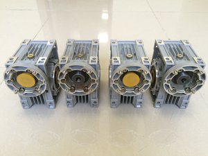 червячный редуктор 050.jpeg (3001 просмотр) <a class='original' href='./download/file.php?id=88158&mode=view' target=_blank>Загрузить оригинал (1.21 МБ)</a>