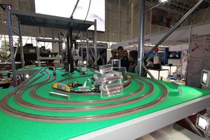 Для демонстрации выложили четыре круга &quot;пазла&quot;. Укладку путей закончили в 22-00 05 сентября 2016г. (5549 просмотров) <a class='original' href='./download/file.php?id=90151&mode=view' target=_blank>Загрузить оригинал (2.64 МБ)</a>