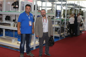 В гости зашёл Александр, руководитель компании из лагеря конкурентов (в списке на нашем сайте) (5536 просмотров) <a class='original' href='./download/file.php?id=90187&mode=view' target=_blank>Загрузить оригинал (8.28 МБ)</a>