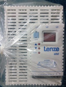 Lenze ESMD113L4TXA (1134 просмотра) <a class='original' href='./download/file.php?id=91271&mode=view' target=_blank>Загрузить оригинал (1.2 МБ)</a>
