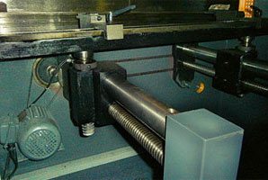 HPJ2563 осьХ.jpg