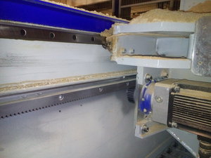 Ось Х.Здесь уже привод шестерня-рейка (6367 просмотров) <a class='original' href='./download/file.php?id=96088&mode=view' target=_blank>Загрузить оригинал (2.98 МБ)</a>