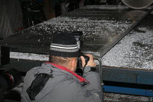 Это меня &quot;поймали&quot; за работой. Фотографирование процессе нарезки полос (16055 просмотров) <a class='original' href='./download/file.php?id=96482&mode=view' target=_blank>Загрузить оригинал (9.95 МБ)</a>