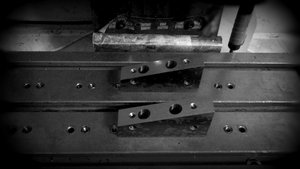 устанавливаем и закрепляем болтами (1923 просмотра) <a class='original' href='./download/file.php?id=9842&mode=view' target=_blank>Загрузить оригинал (146.85 КБ)</a>