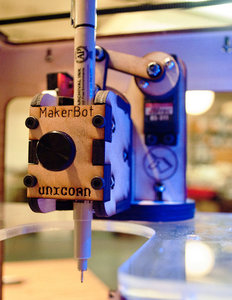 unicorn pen plotter.jpg (9948 просмотров) <a class='original' href='./download/file.php?id=985&mode=view' target=_blank>Загрузить оригинал (191.42 КБ)</a>