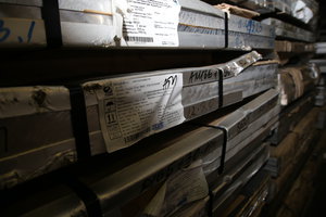 Плиты и другой алюминиевый прокат хранятся в соответствии с ГОСТами (5372 просмотра) <a class='original' href='./download/file.php?id=98870&mode=view' target=_blank>Загрузить оригинал (7.5 МБ)</a>