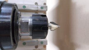 С цангой 1/2 (5464 просмотра) <a class='original' href='./download/file.php?id=99019&mode=view' target=_blank>Загрузить оригинал (4.25 МБ)</a>