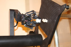 Механических захват (9436 просмотров) <a class='original' href='./download/file.php?id=99813&mode=view' target=_blank>Загрузить оригинал (1.55 МБ)</a>